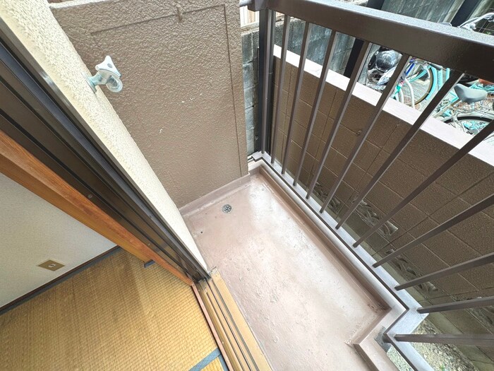 物件内観写真10　(洗濯機置場)