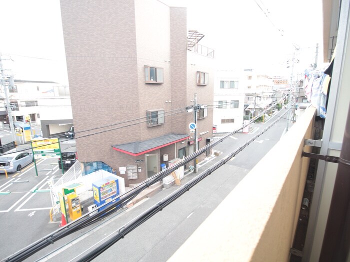 物件内観写真21　(室内からの展望)