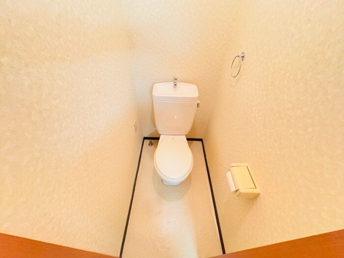 物件内観写真11　(トイレ)