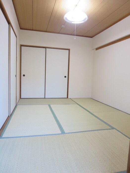 物件内観写真9　(居室)