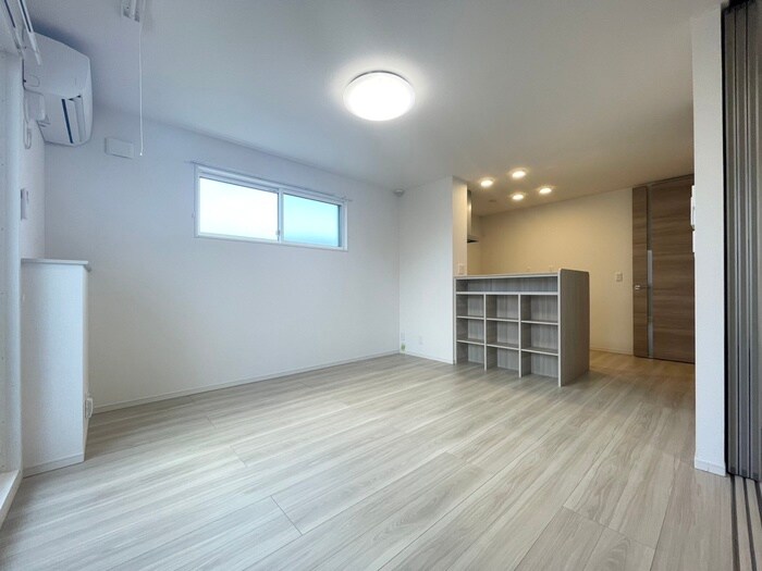 物件内観写真7　(居室)