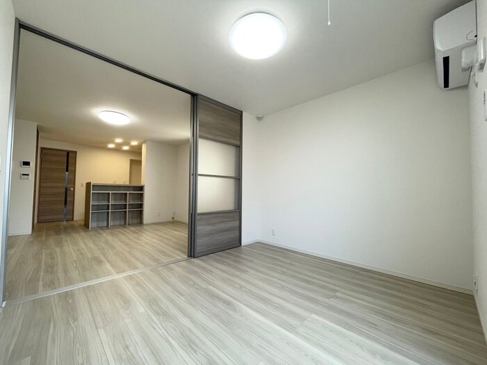 物件内観写真9　(居室)