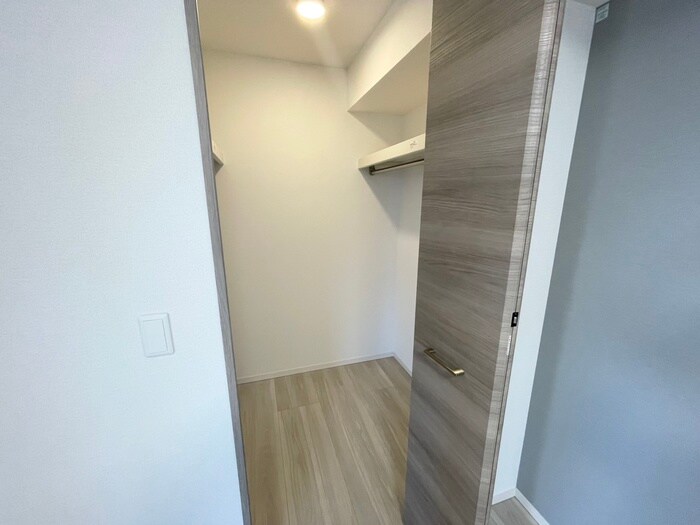 物件内観写真15　(収納)