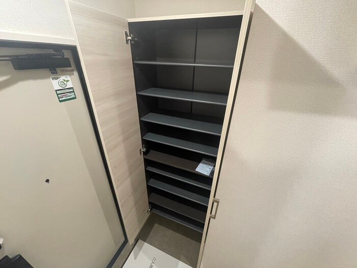 物件内観写真15　(靴箱)