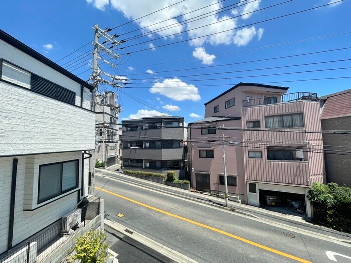 物件内観写真17　(室内からの展望)