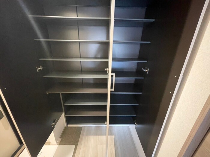 物件内観写真18　(靴箱)