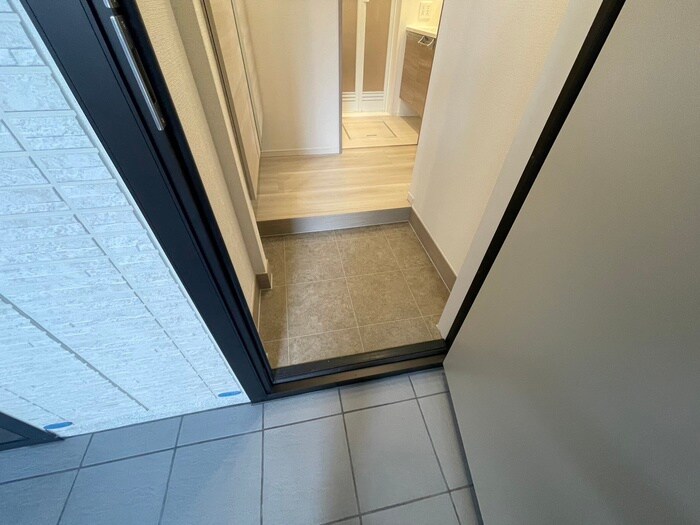 物件内観写真19　(玄関)