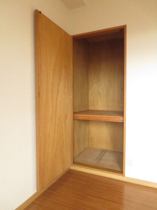 物件内観写真9　(収納)