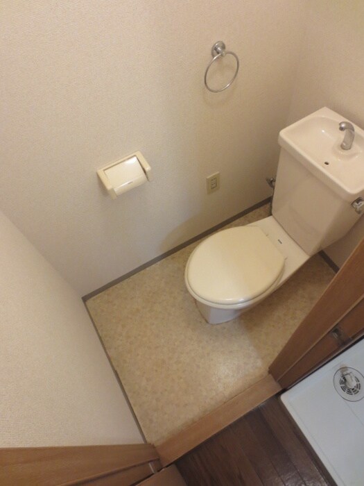 物件内観写真13　(トイレ)