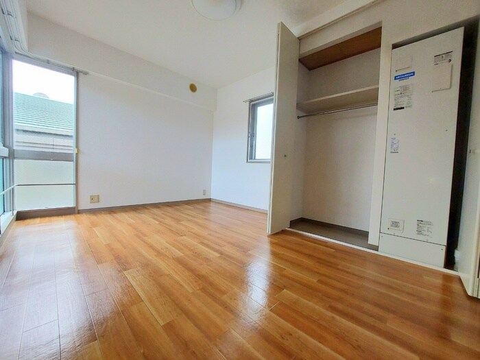 物件内観写真8　(居室)