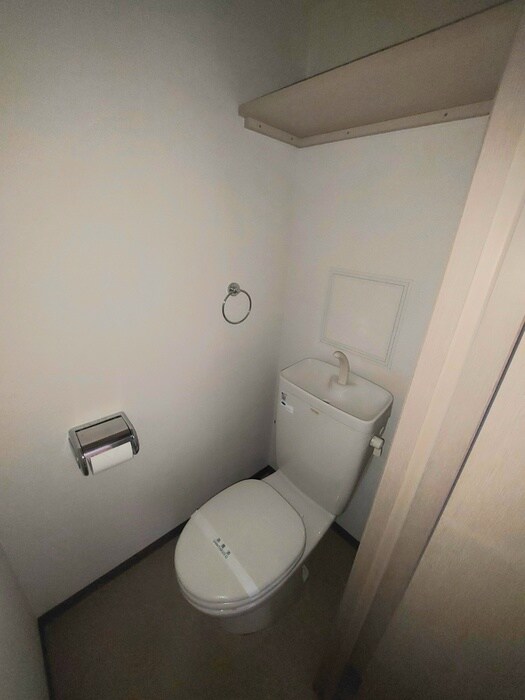 物件内観写真11　(トイレ)