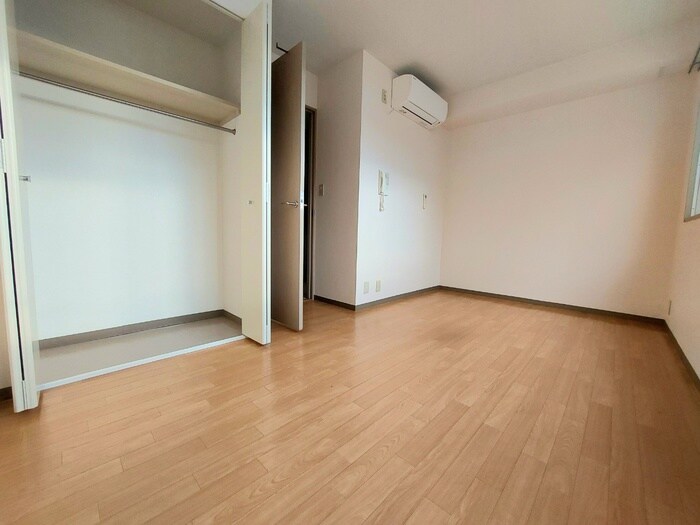 物件内観写真22　(居室)