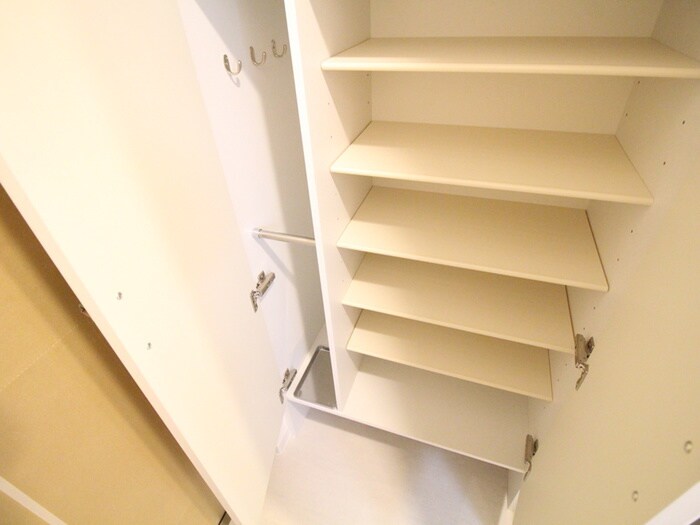 物件内観写真20　(靴箱)