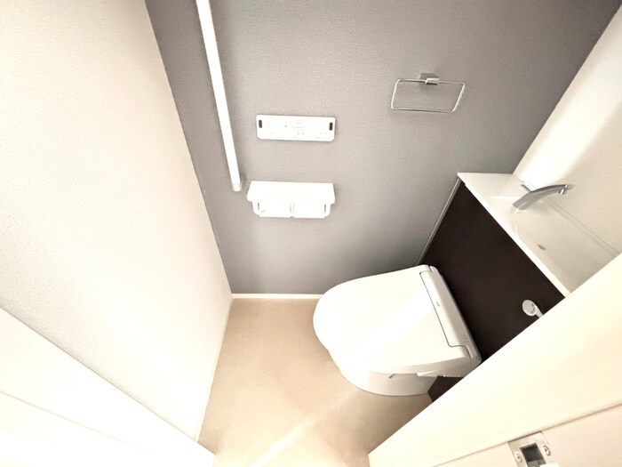 物件内観写真14　(トイレ)