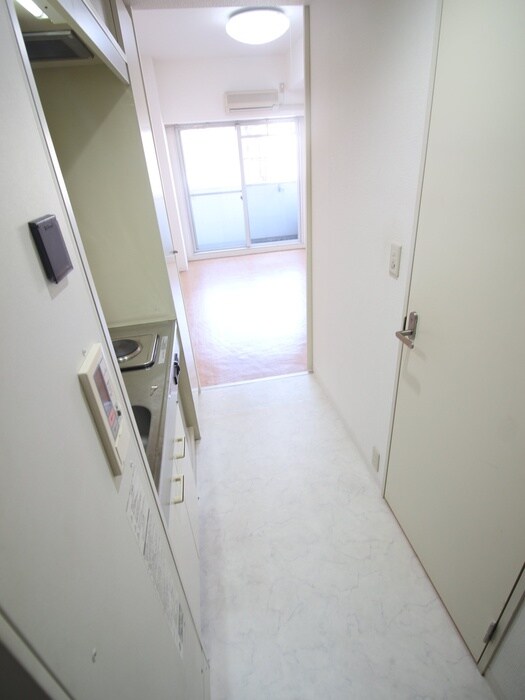 物件内観写真19　(廊下)