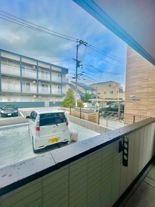 物件内観写真18　(室内からの展望)