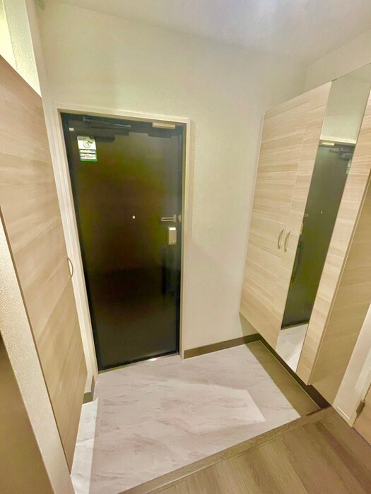 物件内観写真19　(玄関)