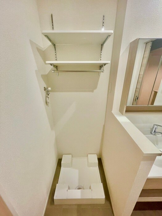 物件内観写真22　(洗濯機置場)