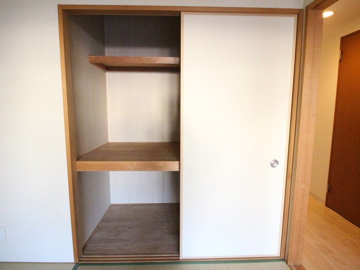 物件内観写真11　(収納)