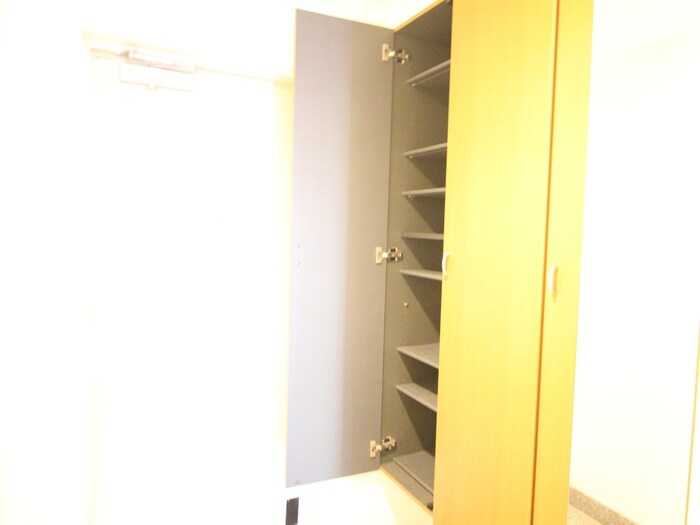 物件内観写真13　(靴箱)