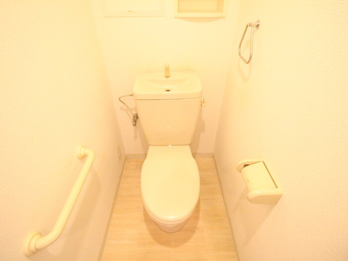 物件内観写真15　(トイレ)