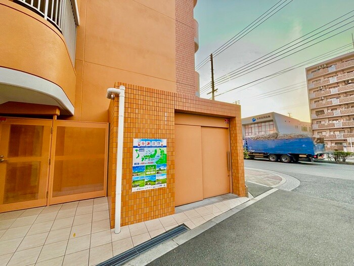 物件外観写真6　(建物設備)