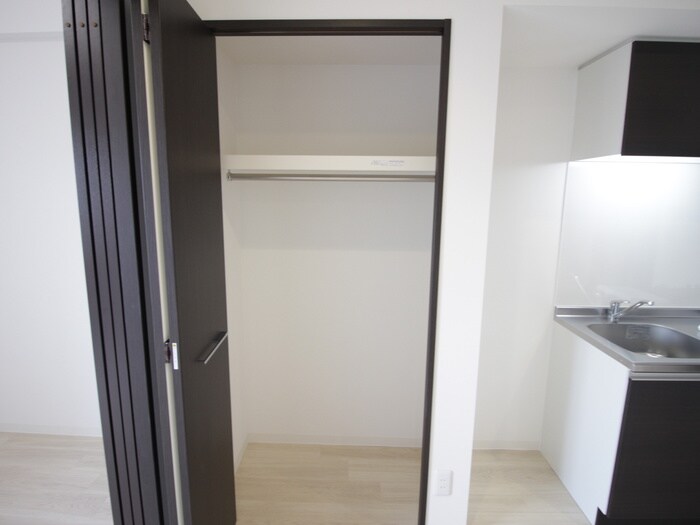 物件内観写真16　(収納)