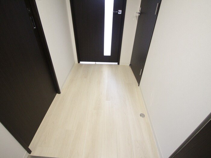 物件内観写真17　(廊下)