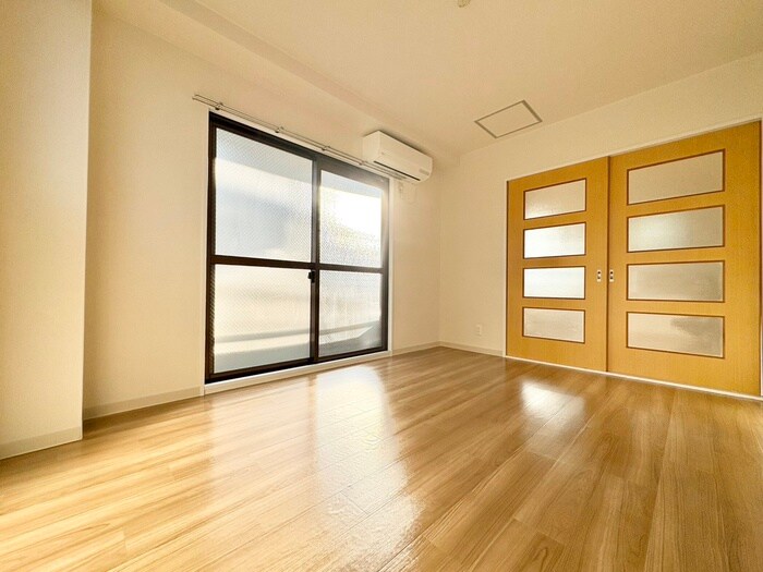 物件内観写真10　(居室)