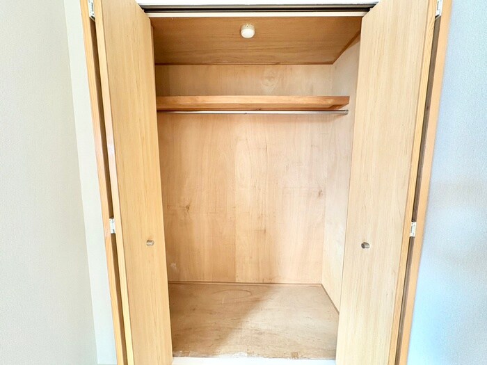 物件内観写真13　(収納)