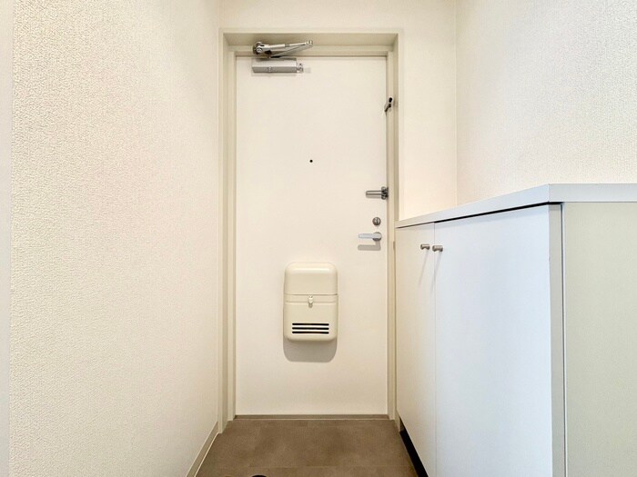 物件内観写真15　(玄関)