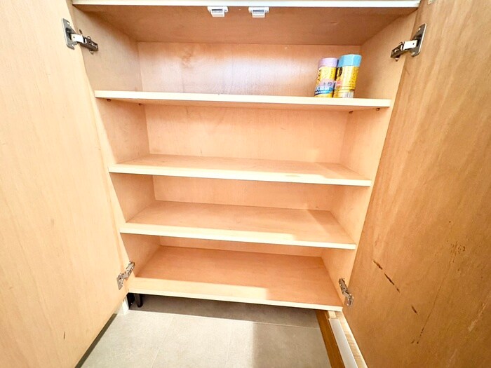 物件内観写真16　(靴箱)