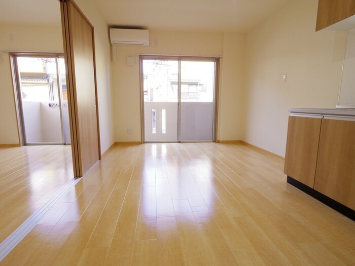 物件内観写真8　(居室)