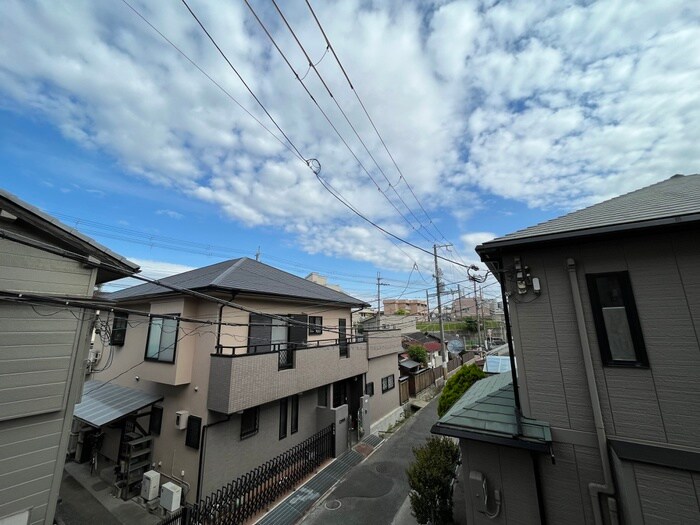 物件内観写真18　(室内からの展望)