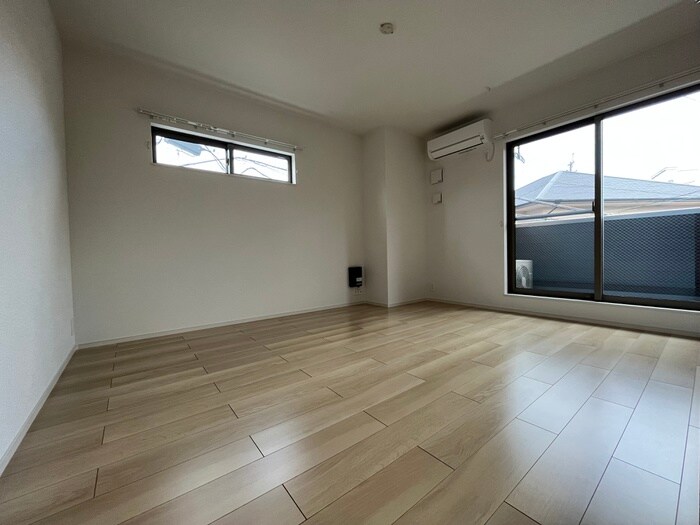 物件内観写真22　(居室)