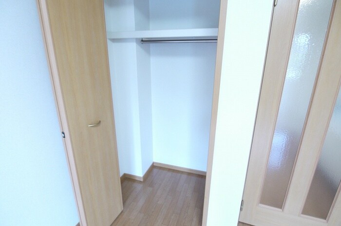 物件内観写真13　(収納)