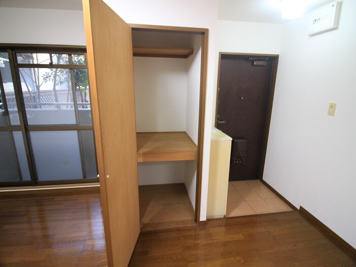 物件内観写真14　(収納)