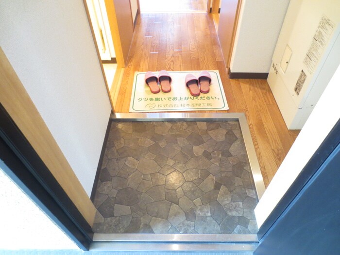 物件内観写真7　(玄関)