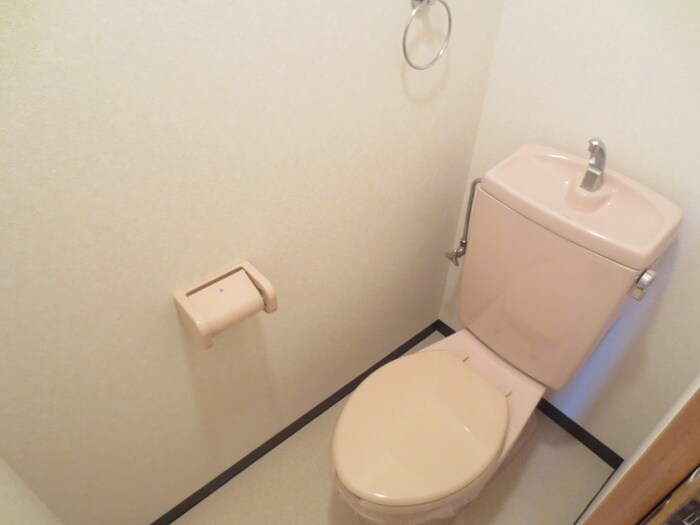 物件内観写真10　(トイレ)