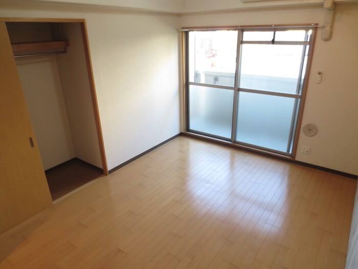 物件内観写真13　(居室)