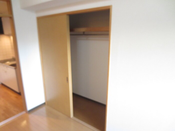物件内観写真15　(収納)