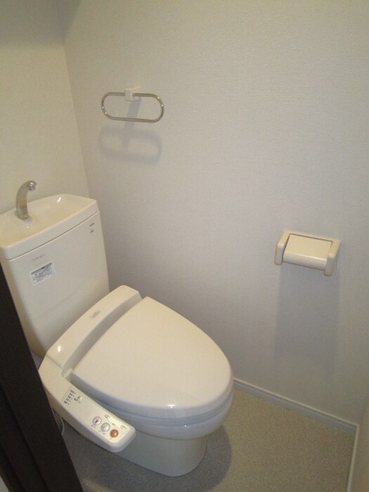 物件内観写真12　(トイレ)