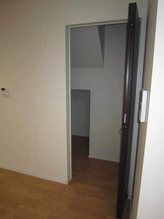 物件内観写真18　(居室)