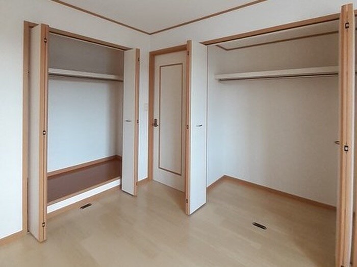 物件内観写真9　(収納)