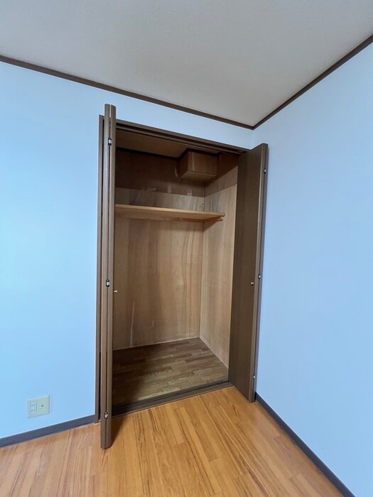 物件内観写真10　(収納)