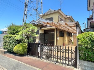 莵道荒槙貸家外観写真