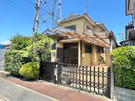 莵道荒槙貸家外観写真
