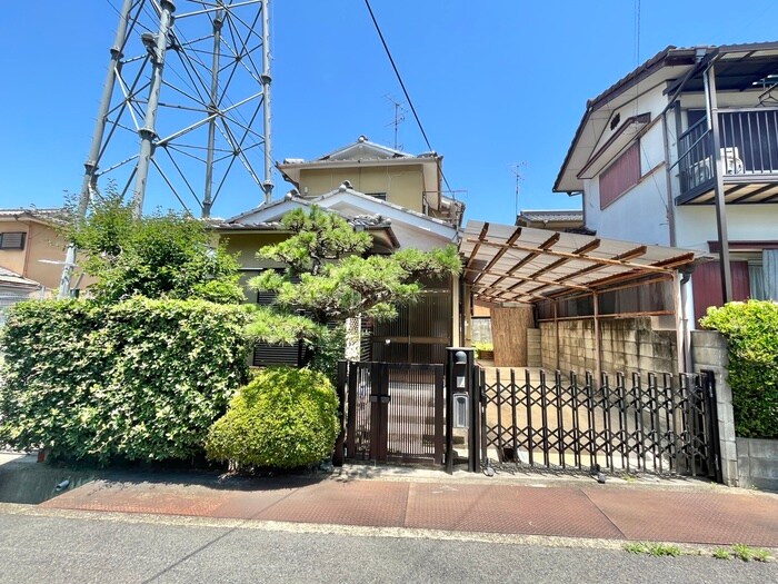 莵道荒槙貸家の物件外観写真