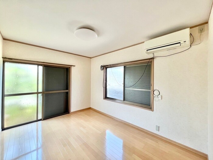 物件内観写真9　(居室)