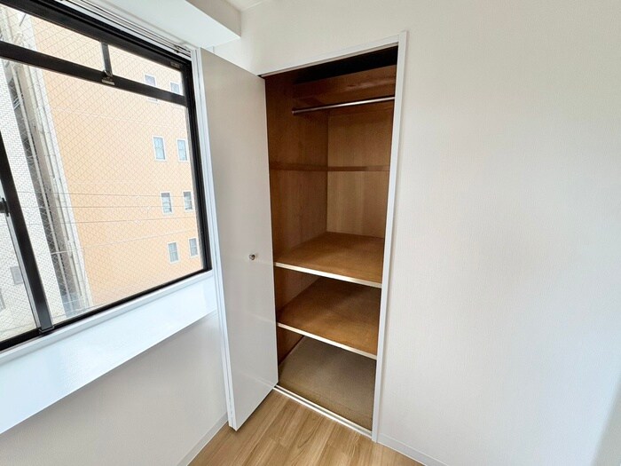 物件内観写真12　(収納)